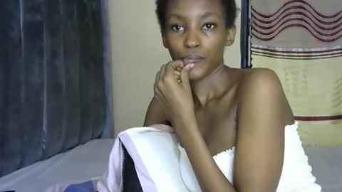 Snapshot of sweet_freaky chatting on April 2026 03:09:02 AM sweet_freaky online show from April 2026 03:09:02 AM