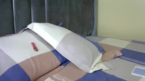 Snapshot of sweet_freaky chatting on May 2026 01:38:01 PM sweet_freaky online show from May 2026 01:38:01 PM