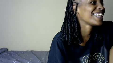 Snapshot of sweet_freaky chatting on June 2026 03:43:01 PM sweet_freaky online show from June 2026 03:43:01 PM