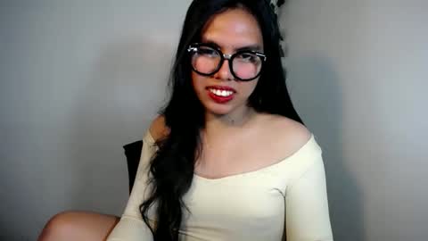 Snapshot of sweet_kyline69 chatting on December 2025 02:48:01 PM sweet_kyline69 online show from December 2025 02:48:01 PM