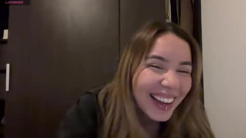 Snapshot of sweet_larissa_ chatting on January 2026 01:43:01 AM Larissa online show from January 2026 01:43:01 AM