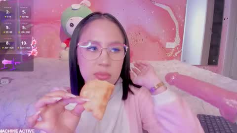 Snapshot of sweet_lemariee_ chatting on November 2025 02:02:01 PM Lemarie online show from November 2025 02:02:01 PM