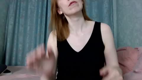 sweet_lilbunny online show from April 2026 05:39:01 PM