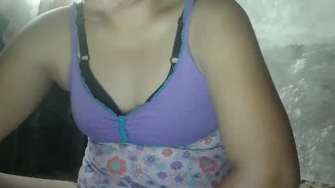 sweet_lily0613 online show from February 2025 06:45:02 AM