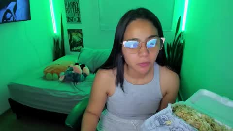 Lina online show from March 2026 12:47:01 AM