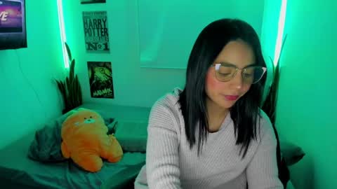 Lina online show from April 2026 12:34:01 AM