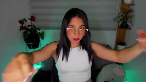 Snapshot of sweet_lina1 chatting on June 2026 12:02:02 AM Lina online show from June 2026 12:02:02 AM