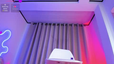 Snapshot of sweet_mackensy chatting on February 2026 05:24:01 AM Miss Mackensy online show from February 2026 05:24:01 AM