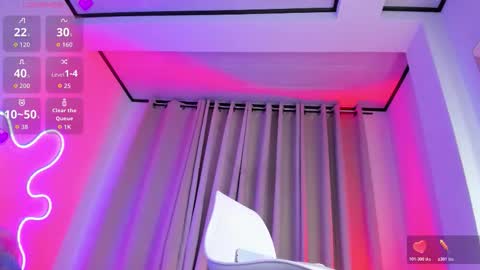 Snapshot of sweet_mackensy chatting on February 2026 05:58:02 AM Miss Mackensy online show from February 2026 05:58:02 AM