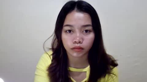 Snapshot of sweet_mae28xx chatting on April 2026 09:17:02 PM sweet_mae28xx online show from April 2026 09:17:02 PM