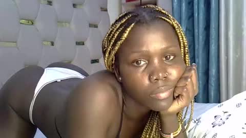 sweet_melodiyy online show from April 2026 06:35:01 PM