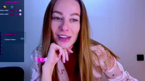 Mia online show from October 2025 11:41:02 AM