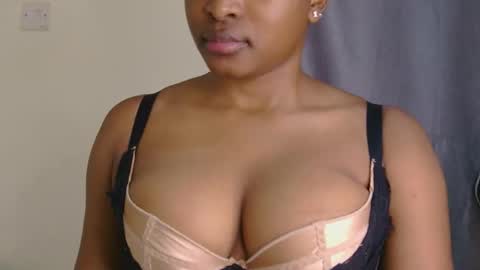 Queen debby online show from February 2026 10:47:02 AM