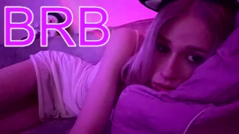 sweet_mol1y online show from November 2025 01:49:02 AM