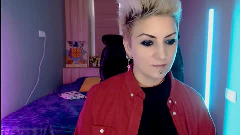 Snapshot of sweet_n_strong chatting on February 2026 06:10:01 AM sweet_n_strong online show from February 2026 06:10:01 AM