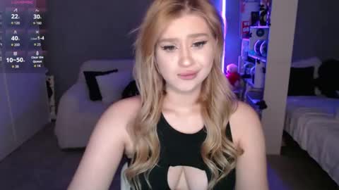 sweet_nicole_333 online show from March 2026 01:29:02 PM