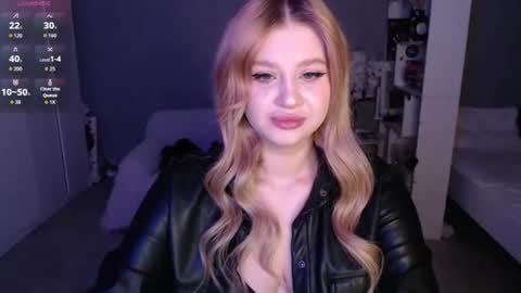 sweet_nicole_333 online show from April 2026 08:18:02 AM