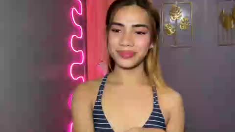 sweet_nikki03 online show from March 2026 07:02:02 PM