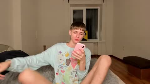 kira online show from December 2024 10:15:01 PM