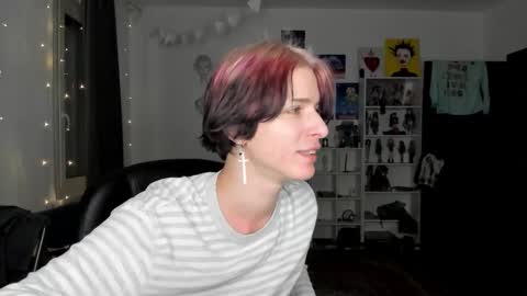 kira online show from November 2025 08:42:02 PM