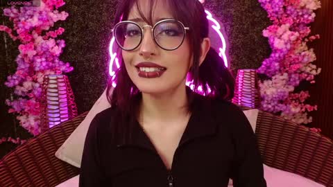 Roxanee online show from March 2026 09:27:02 PM