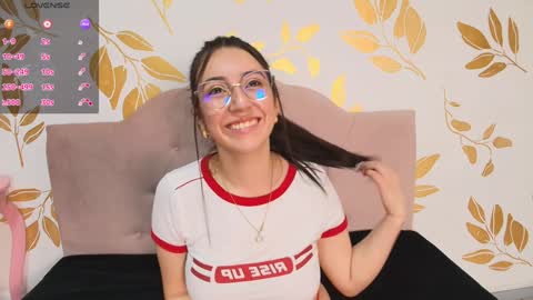 Snapshot of sweet_sammy_7 chatting on February 2025 03:33:01 AM Sammy Lauren online show from February 2025 03:33:01 AM