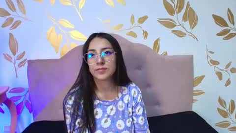 Snapshot of sweet_sammy_7 chatting on February 2025 03:52:02 AM Sammy Lauren online show from February 2025 03:52:02 AM