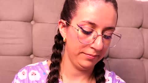 Sammy Lauren online show from November 2025 04:12:01 AM