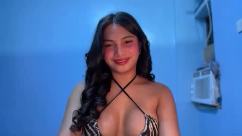 SCARLLET online show from April 2026 03:08:01 PM