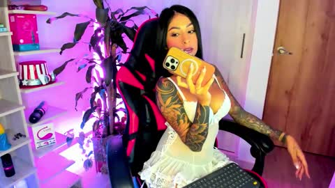 Snapshot of sweet_sophi_ chatting on October 2025 11:38:01 PM sophie leone online show from October 2025 11:38:01 PM