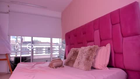 Snapshot of sweet_stacie chatting on February 2025 02:02:01 PM sweet_stacie online show from February 2025 02:02:01 PM