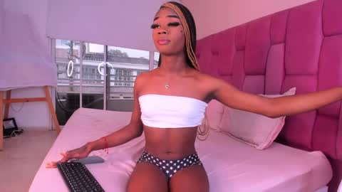 Snapshot of sweet_stacie chatting on February 2025 02:05:01 PM sweet_stacie online show from February 2025 02:05:01 PM