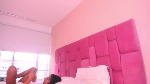 Snapshot of sweet_stacie chatting on March 2025 08:00:01 PM sweet_stacie online show from March 2025 08:00:01 PM