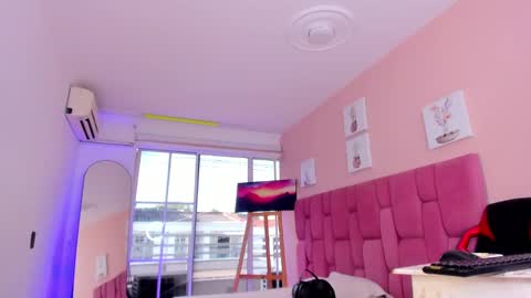 Snapshot of sweet_stacie chatting on September 2025 01:15:02 PM sweet_stacie online show from September 2025 01:15:02 PM