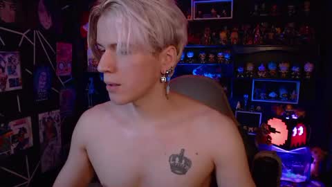 Snapshot of sweet_steve chatting on December 2024 02:42:01 AM Matt online show from December 2024 02:42:01 AM