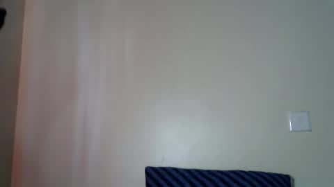 sweet_strawberina online show from April 2026 10:48:01 AM