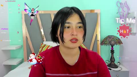 Snapshot of sweet_sumisive chatting on November 2025 02:31:02 PM S W E E T online show from November 2025 02:31:02 PM