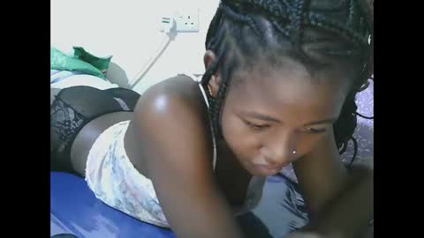 Snapshot of sweet_tattiana chatting on February 2025 12:59:02 AM Tatty online show from February 2025 12:59:02 AM