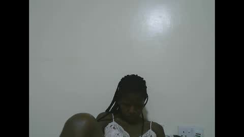 Snapshot of sweet_tattiana chatting on February 2025 11:04:02 PM Tatty online show from February 2025 11:04:02 PM