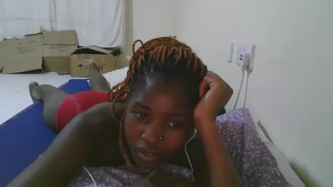Snapshot of sweet_tattiana chatting on March 2025 08:14:02 PM Tatty online show from March 2025 08:14:02 PM