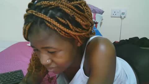 Snapshot of sweet_tattiana chatting on March 2025 01:05:01 AM Tatty online show from March 2025 01:05:01 AM