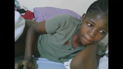 Snapshot of sweet_tattiana chatting on October 2025 12:18:02 AM Tatty online show from October 2025 12:18:02 AM