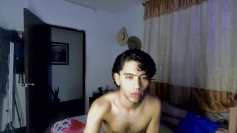 Snapshot of sweet_tippot chatting on December 2024 06:05:02 AM Tippot and Germaine online show from December 2024 06:05:02 AM