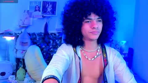 Snapshot of sweet_vond chatting on December 2024 07:10:02 PM Steven independent model online show from December 2024 07:10:02 PM