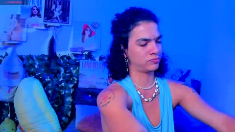 Snapshot of sweet_vond chatting on December 2024 03:17:01 PM Steven independent model online show from December 2024 03:17:01 PM