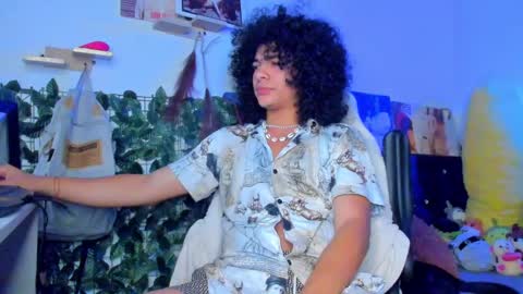 Snapshot of sweet_vond chatting on January 2025 08:41:01 PM Steven independent model online show from January 2025 08:41:01 PM