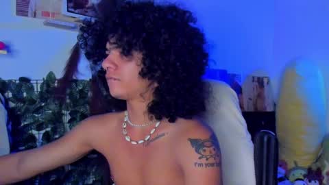 Snapshot of sweet_vond chatting on January 2025 02:53:02 AM Steven independent model online show from January 2025 02:53:02 AM