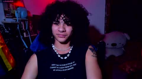 Snapshot of sweet_vond chatting on February 2025 07:02:01 AM Steven independent model online show from February 2025 07:02:01 AM