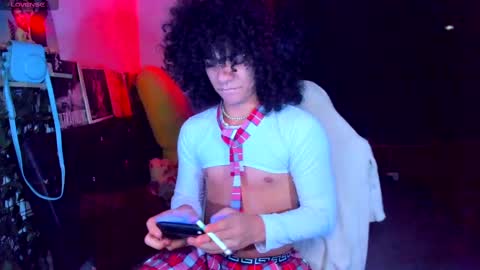 Snapshot of sweet_vond chatting on February 2025 03:25:01 AM Steven independent model online show from February 2025 03:25:01 AM