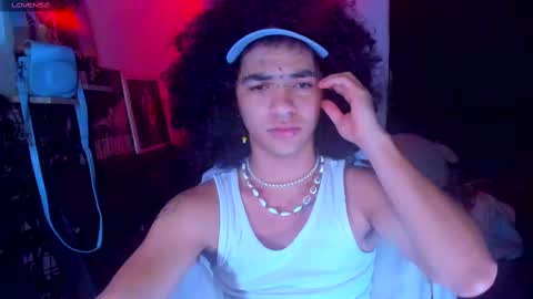 Snapshot of sweet_vond chatting on February 2025 07:05:01 AM Steven independent model online show from February 2025 07:05:01 AM